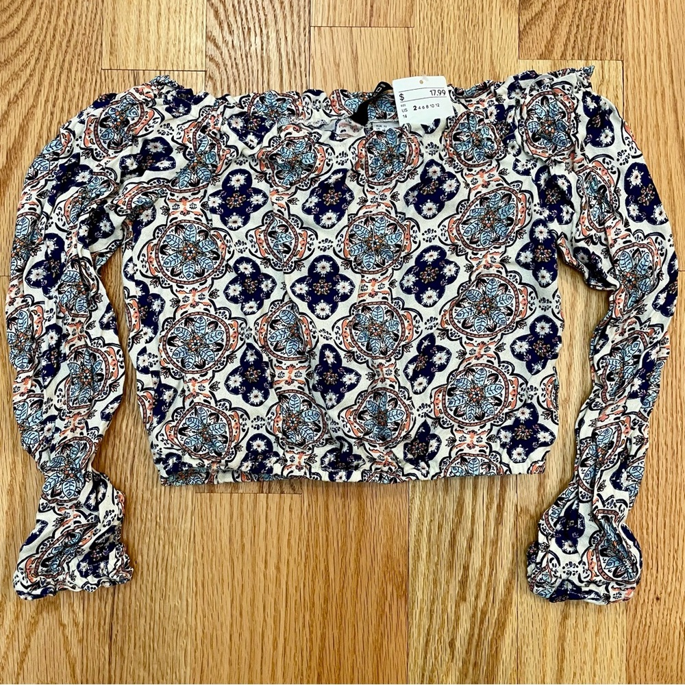 *NEW* H&M Patterned Crop Top | Size: 2 (xs)